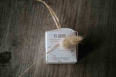 🧼 43 Grani – Shampoo + Balsamo Solido 2 in 1 per capelli secchi, ricci o tinti
