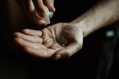 Focalizzati – Gel esfoliante antiforfora per cuoio capelluto (trattamento d’urto 1 mese)